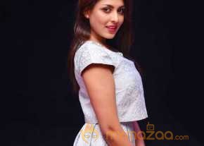  Madhu Shalini Latest Stills  photo 4