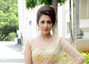  Madhu Shalini Photoshoot At Cheekati Rajyam Trailer Launch 
