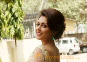 Madhu Shalini Photoshoot At Cheekati Rajyam Trailer Launch photo 4