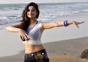 Madhurima photo 4
