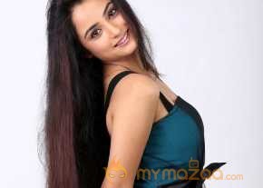  Madirakshi Mundle Photo   photo 4