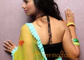 Mahekhanita Murthy Green Saree Pics photo 3