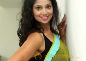 Mahekhanita Murthy Green Saree Pics photo 8