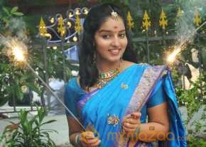 Malavika Menon photo 12