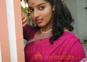 Malavika Menon photo 17