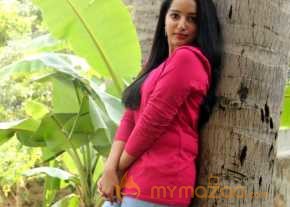 Malavika Menon photo 3