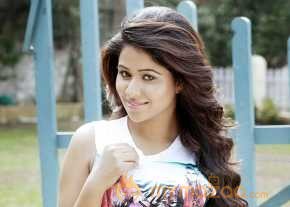 Manali Rathod Glamorous Pics photo 9