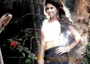 Manali Rathod Glamorous Pics photo 13