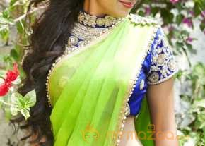 Manali Rathod Glamorous Pics photo 8