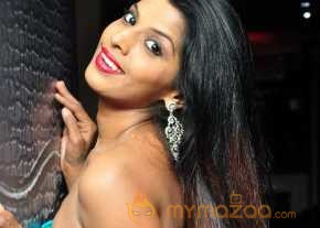  Manisha Pillai Photoshoot On Strapless Dress  photo 3
