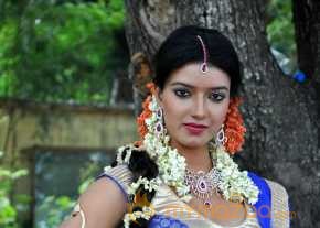 Manisha Singh Photoshoot At Junction Lo Jayamalini Movie Launch photo 5