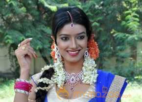 Manisha Singh Photoshoot At Junction Lo Jayamalini Movie Launch photo 6