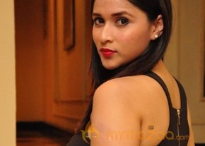 Mannara Chopra Latest Hot Tight Top Show Pics photo 18