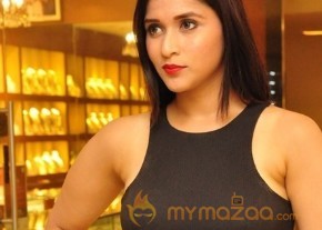 Mannara Chopra Latest Hot Tight Top Show Pics photo 26