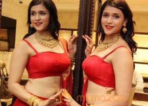 Mannara Chopra New Photoshoot photo 20