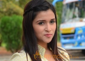 Mannara Chopra Photo Gallery photo 10