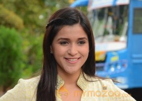 Mannara Chopra Photo Gallery photo 12