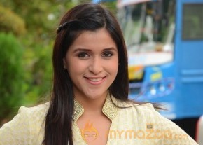 Mannara Chopra Photo Gallery photo 24