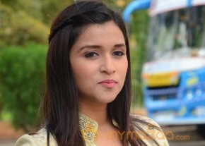 Mannara Chopra Photo Gallery photo 25