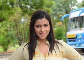 Mannara Chopra Photo Gallery photo 36