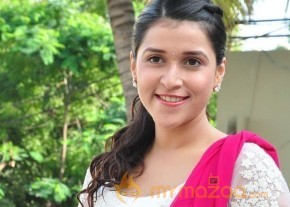 Mannara Chopra Photos photo 10