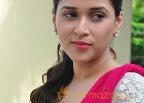 Mannara Chopra Photos photo 20