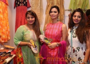 Meenakshi Dixit Latest Photoshoot