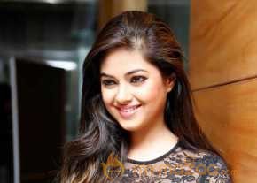  Meera Chopra  photo 9