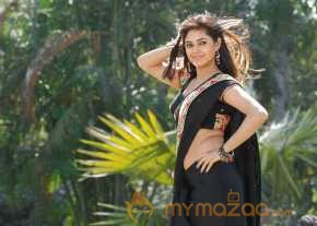  Meera Chopra  photo 5