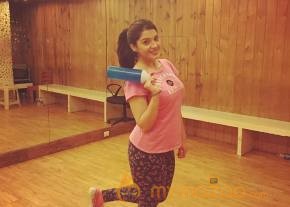 Mehrene Kaur Pirzada Latest Glam pics photo 6
