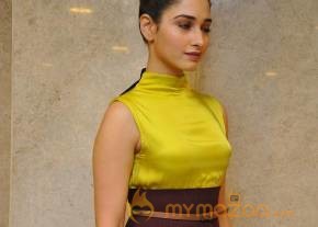Milky Beauty Tamannah Latest Photos photo 8