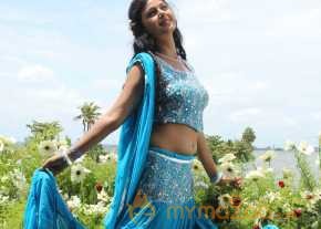 Monal Gajjar Latest Stills photo 2