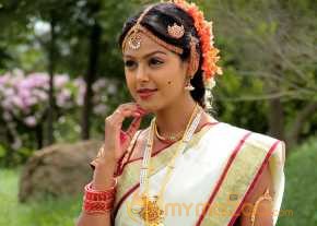 Monal Gajjar Wedding Saree Photoshoot photo 3