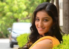 Mouryani Latest Hot Yellow Dress Pics photo 10