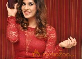 Nandinee Gupta photo 19