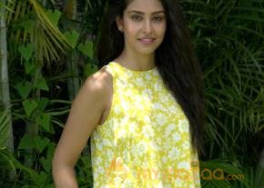 Navneet Kaur Dhillon Latest Photos photo 8