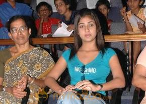Hot and Cute Nayanthara Photo Gallery photo 57