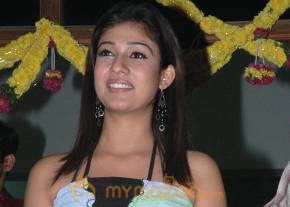 Hot and Cute Nayanthara Photo Gallery photo 141
