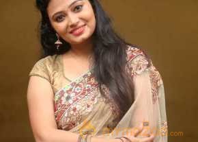 Neha Beautiful Saree Pics photo 6