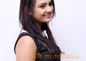 Neha Deshpande Launch Essensuals Toni Guy