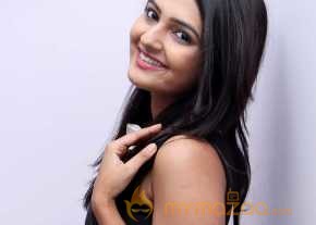 Neha Deshpande Launch Essensuals Toni Guy photo 5