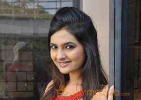  Neha Deshpande  photo 14