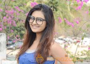  Neha Deshpande  photo 5