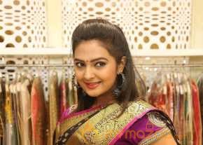 Neha Deshpande photo 16