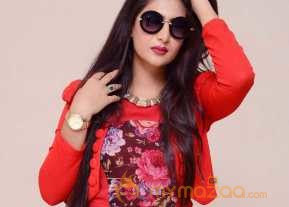 Neha Saxena photo 3