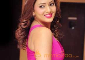 Nikesha Patel Latest Stills photo 10