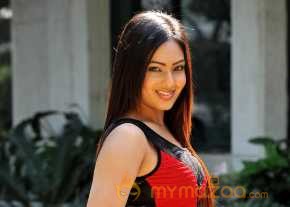 Nikesha Patel