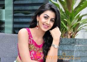Nikki Galrani Latest Stills photo 8