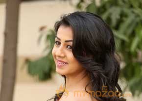 Nikki Galrani Latest Stills photo 23