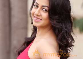 Nikki Galrani Latest Stills photo 25